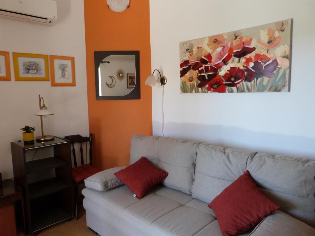 Apartments Eva Sukošan エクステリア 写真