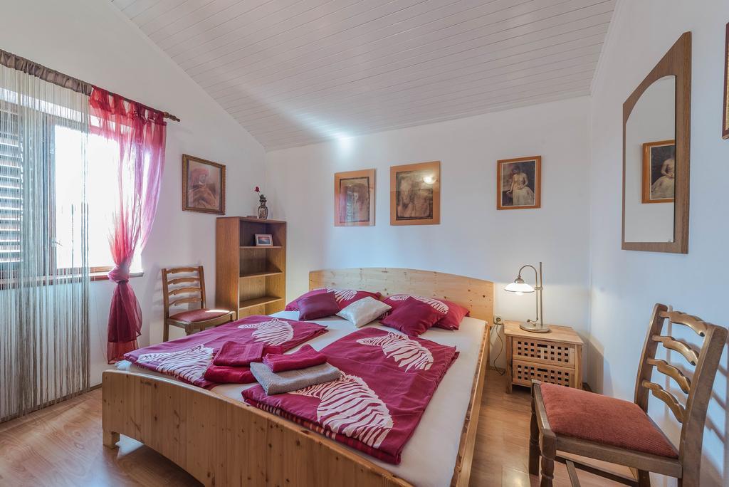 Apartments Eva Sukošan エクステリア 写真
