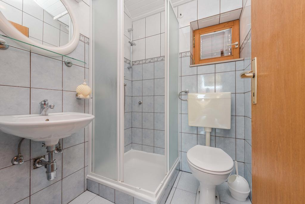 Apartments Eva Sukošan エクステリア 写真