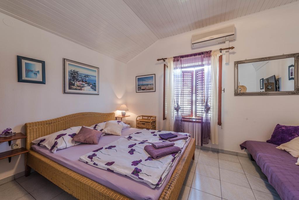 Apartments Eva Sukošan エクステリア 写真