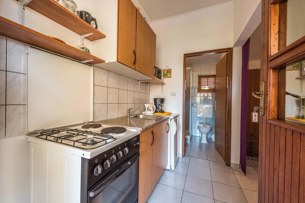 Apartments Eva Sukošan エクステリア 写真