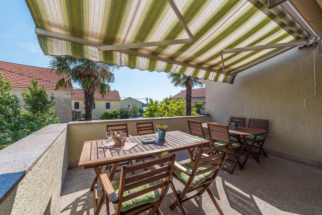 Apartments Eva Sukošan エクステリア 写真